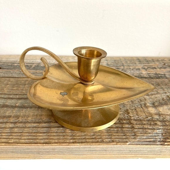 Brass heart chamber candlestick - Picture 1 of 4